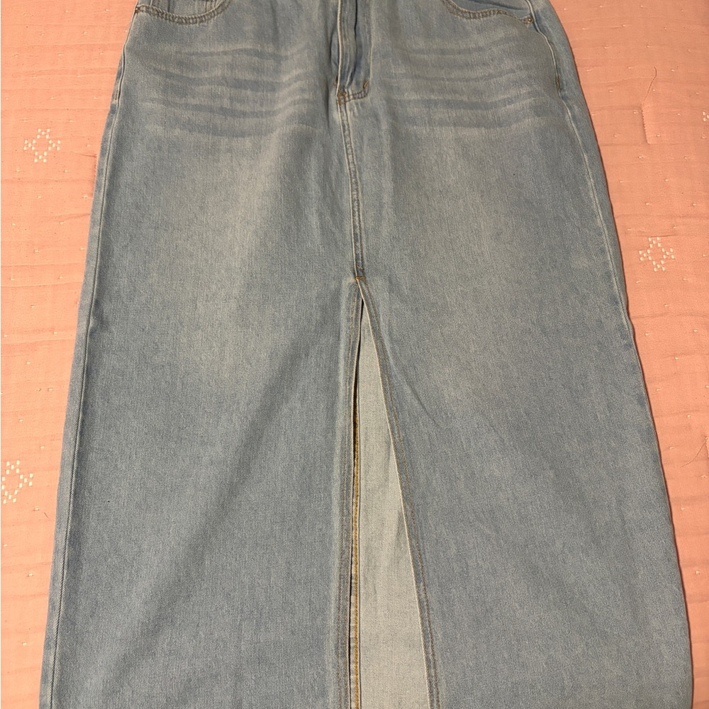 SHEIN Light Blue Wide-Leg Denim Jeans with Front Slit
